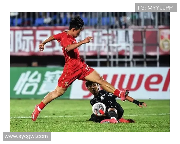 恒大足球队最新球员名单及其在赛季中的表现分析与展望